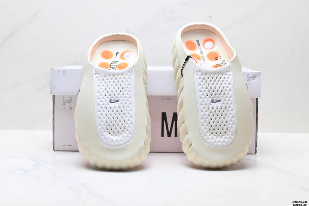 Nike Mind Body 001 Recovery Slide | Bone White Orange | HQ4307-002
