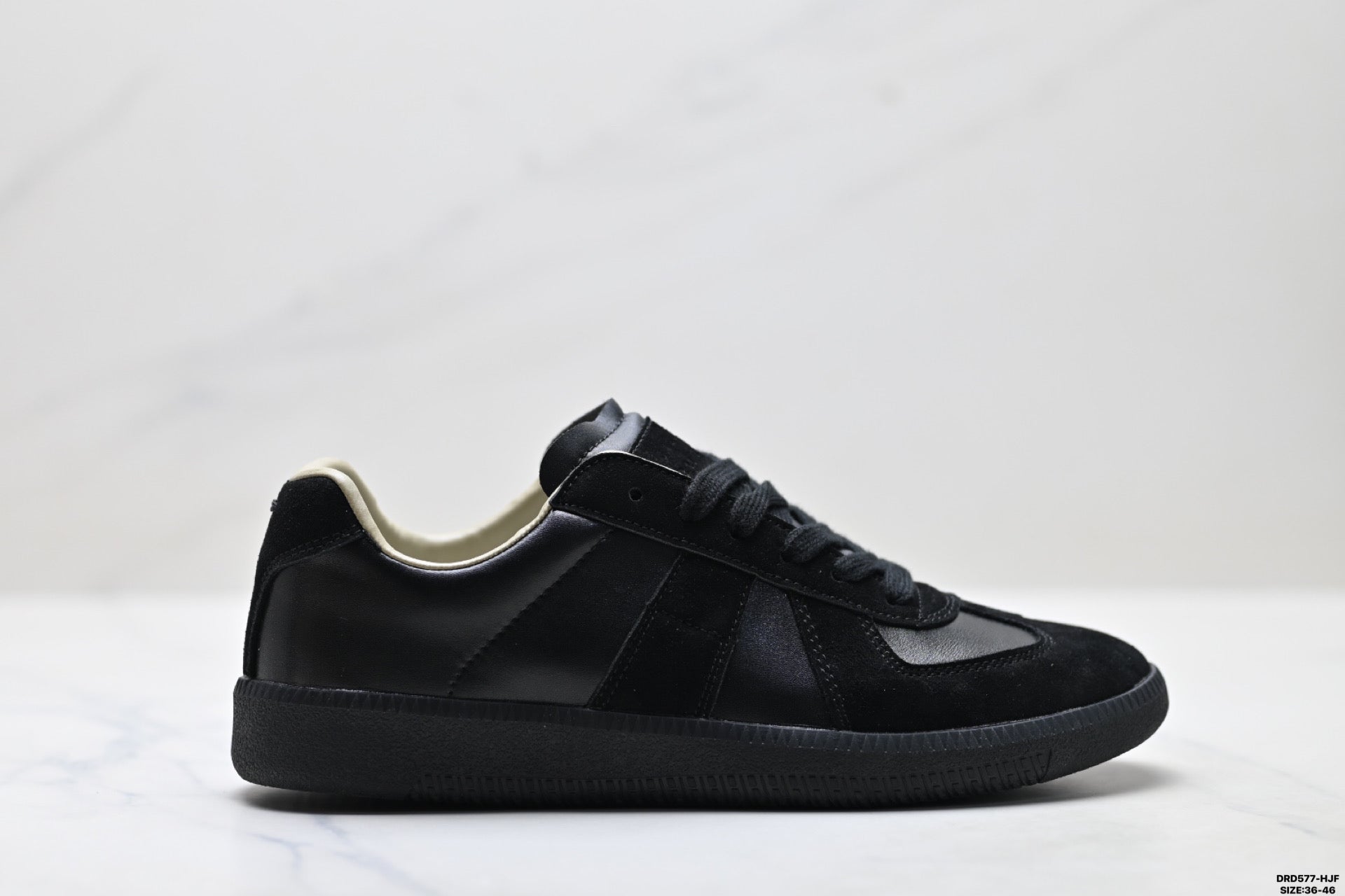 Maison Margiela Replica Sneaker | Triple Black | DX003DGR41