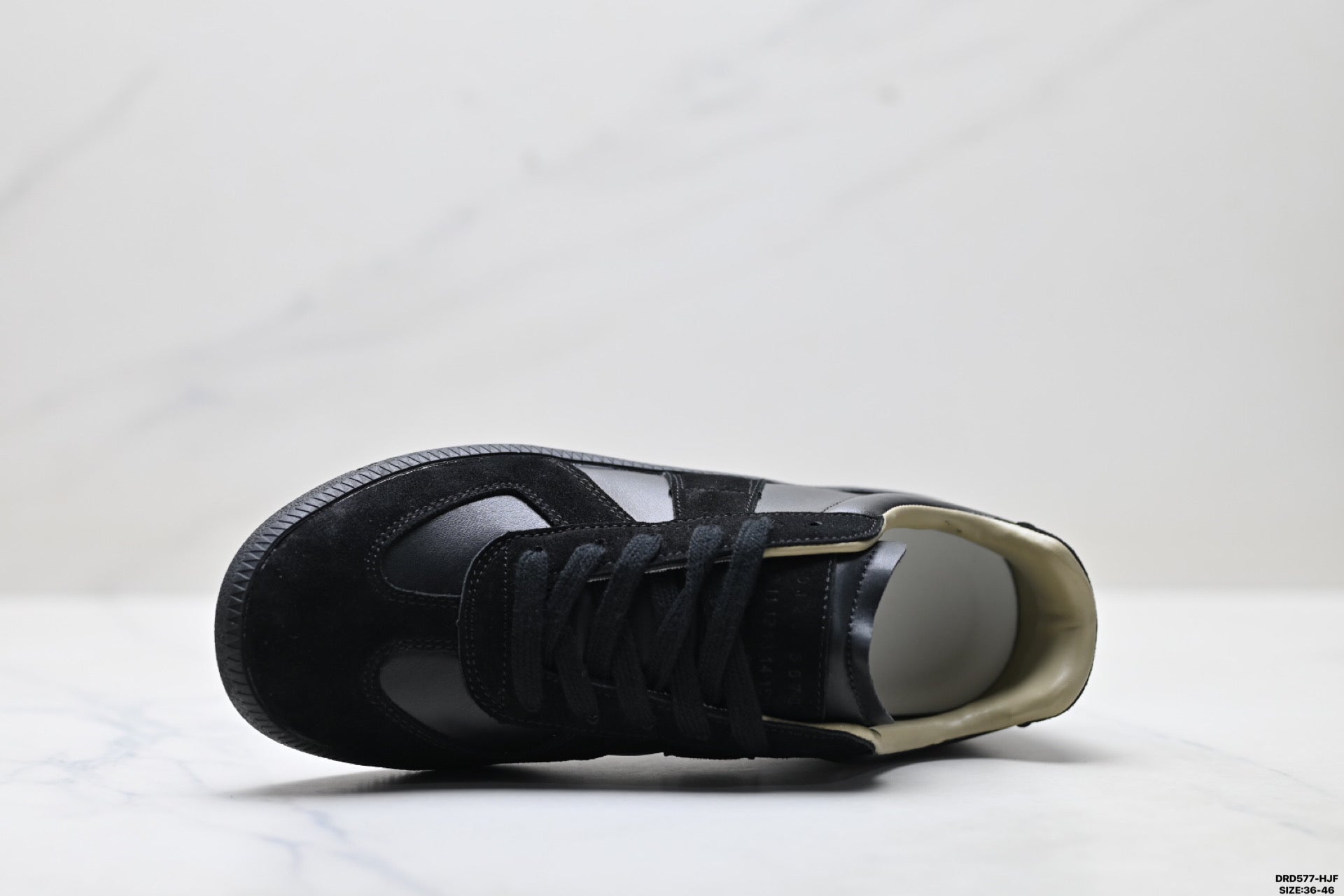 Maison Margiela Replica Sneaker | Triple Black | DX003DGR41