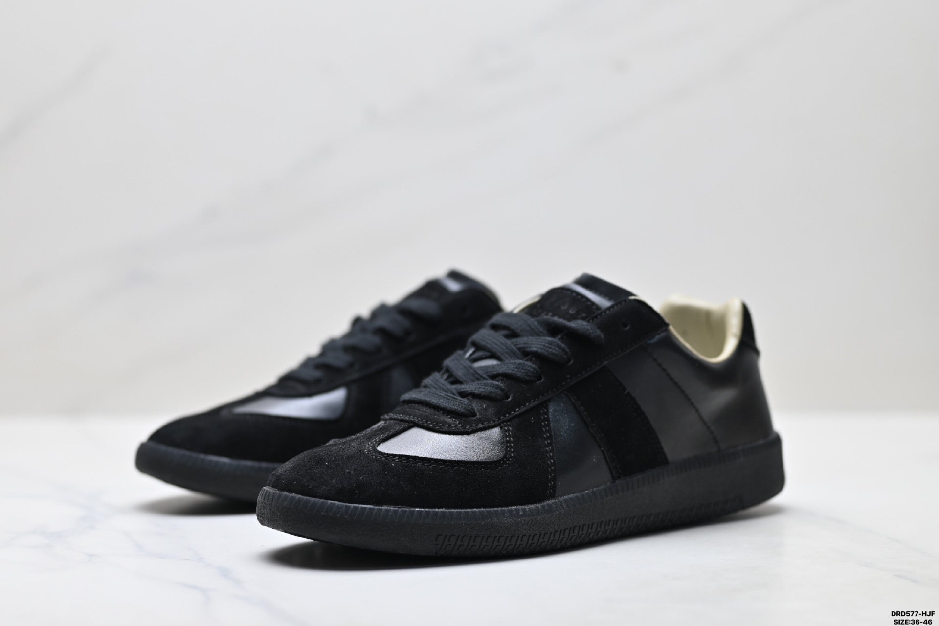 Maison Margiela Replica Sneaker | Triple Black | DX003DGR41