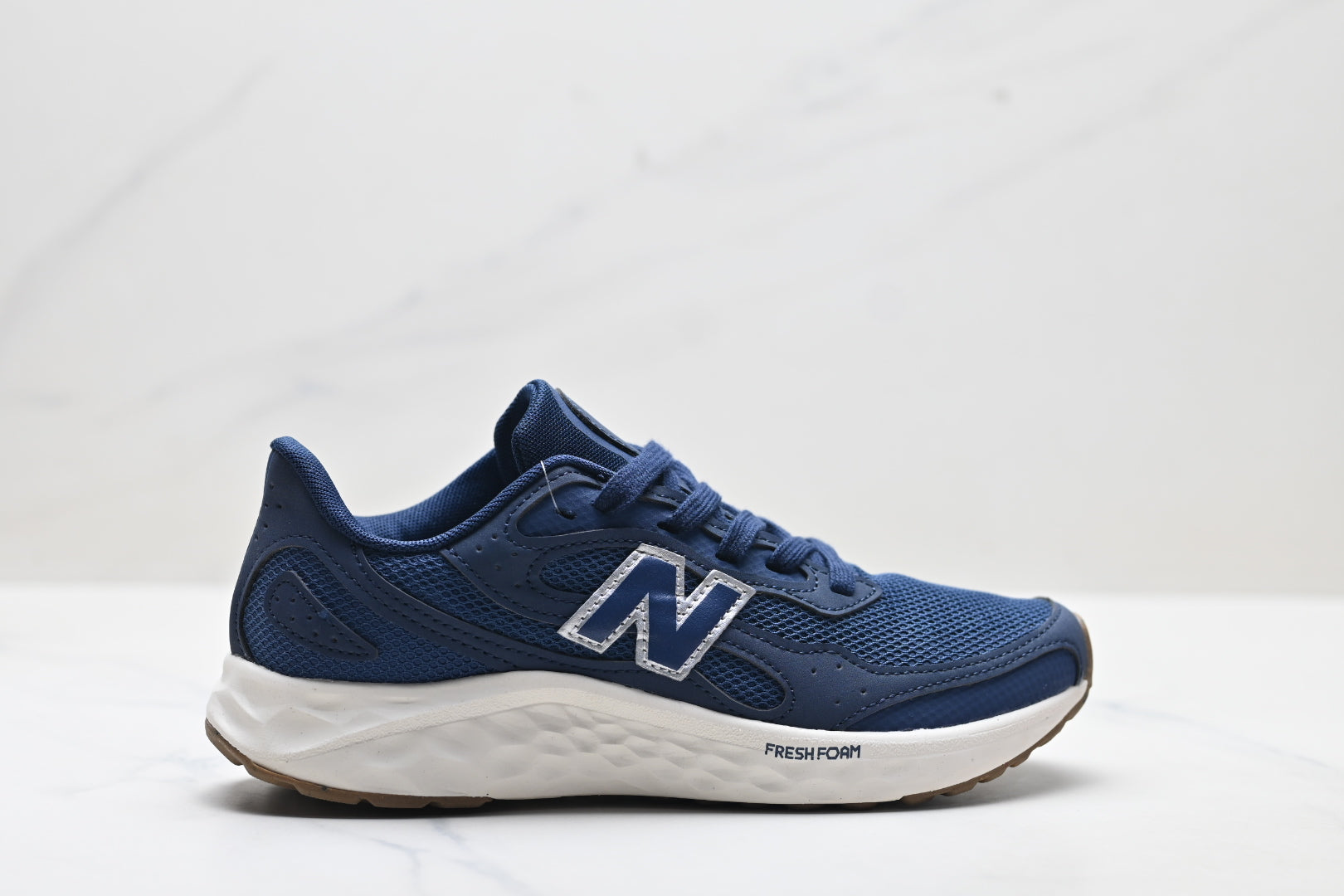 New Balance Fresh Foam Arishi v4 | Navy | MARISTN4