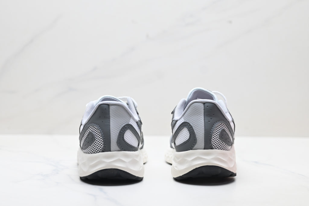 New Balance Fresh Foam Arishi v4 | White Grey Yellow | MARISTN4