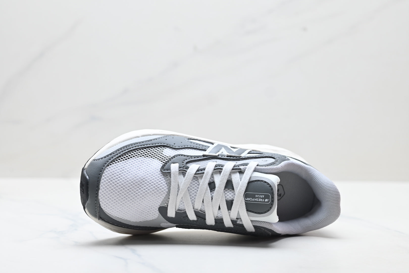 New Balance Fresh Foam Arishi v4 | White Steel Grey | MARISTN4