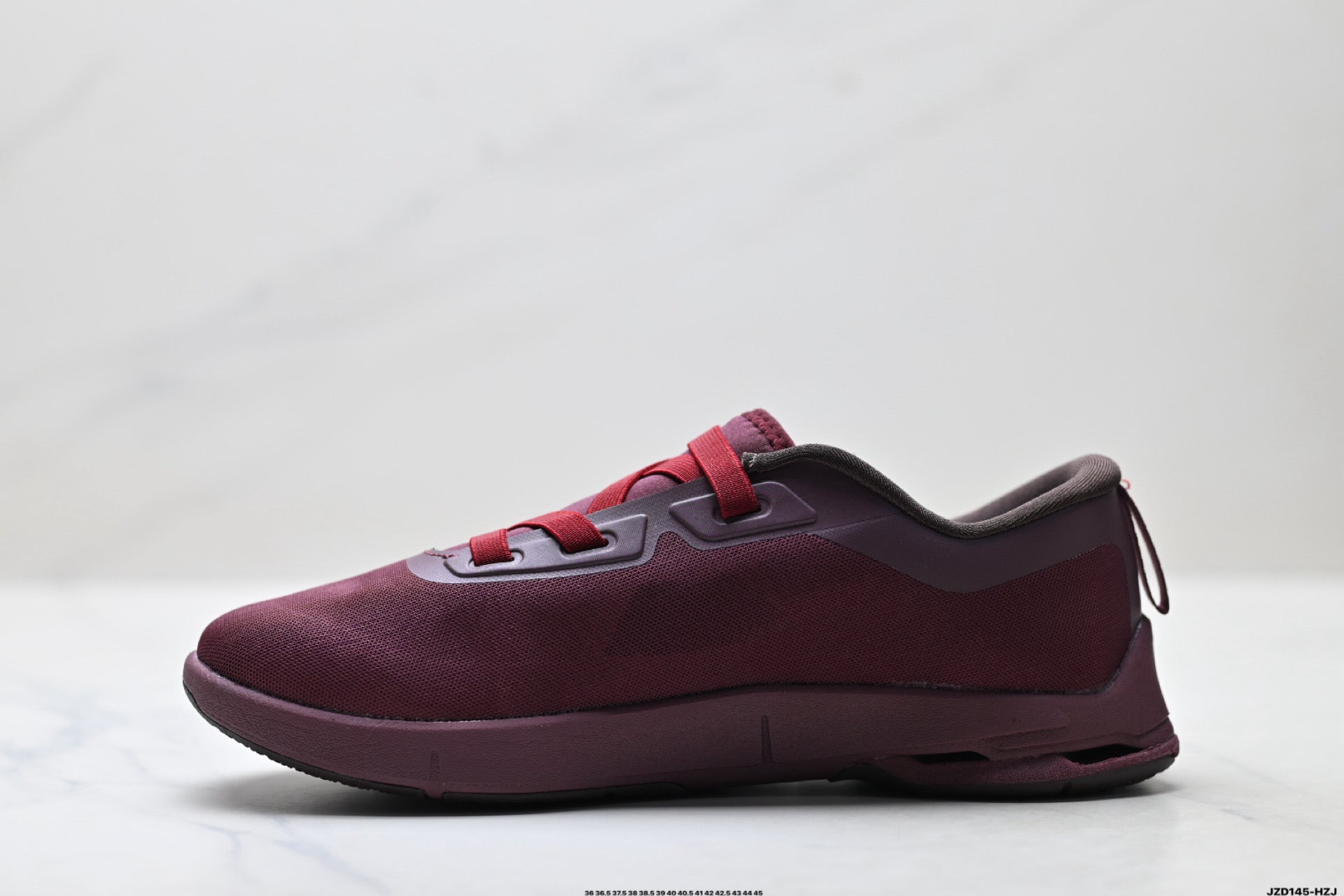On Cloudnova Moon | Burgundy Garnet | 3WG10745463