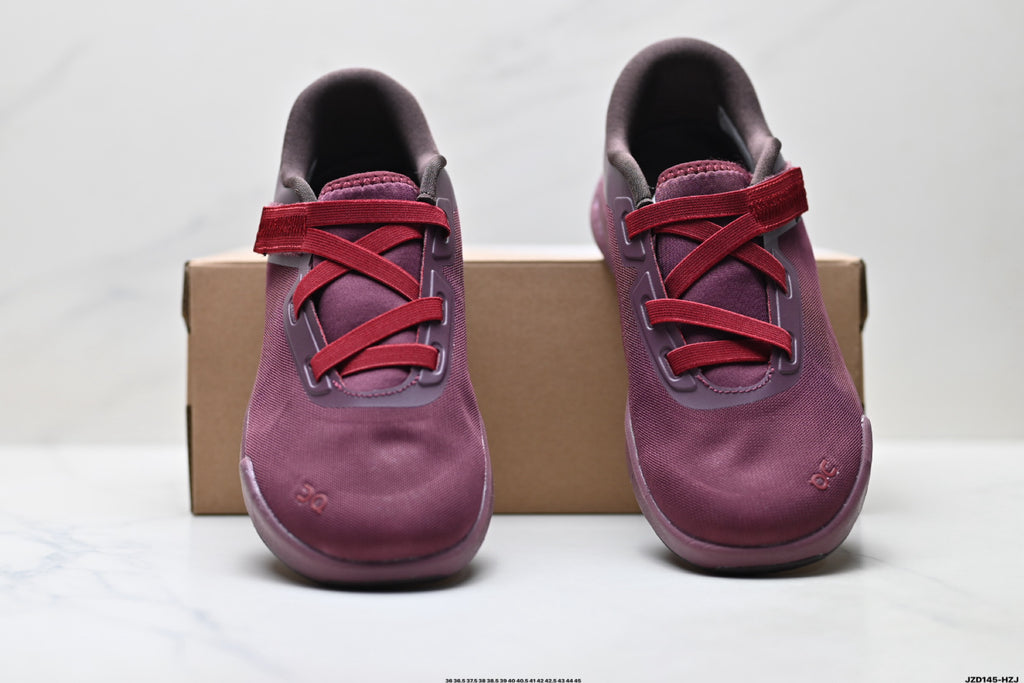 On Cloudnova Moon | Burgundy Garnet | 3WG10745463