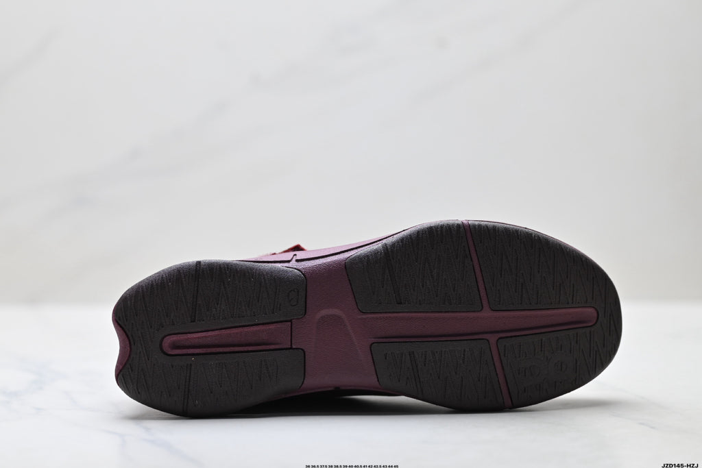 On Cloudnova Moon | Burgundy Garnet | 3WG10745463