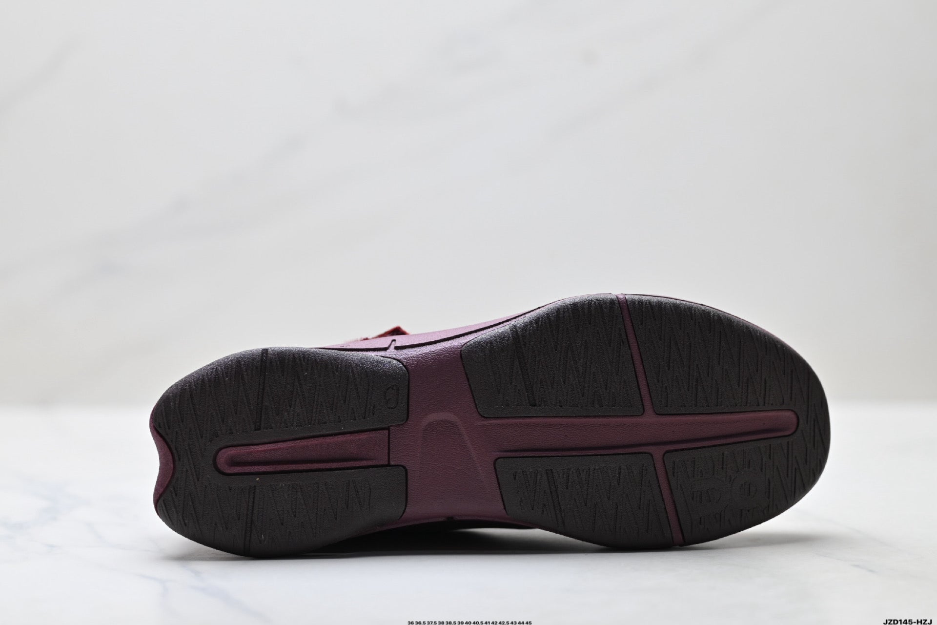 On Cloudnova Moon | Burgundy Garnet | 3WG10745463