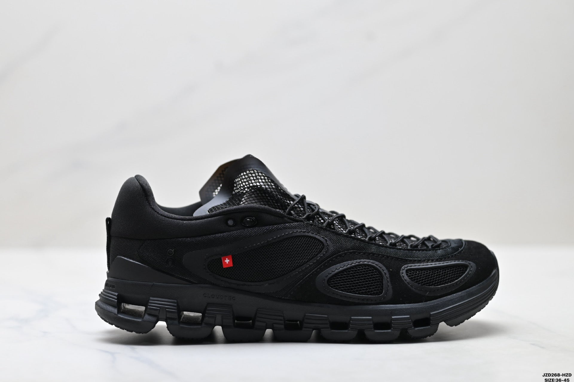 On Cloud X FKA | Triple Black | 3WF10700553