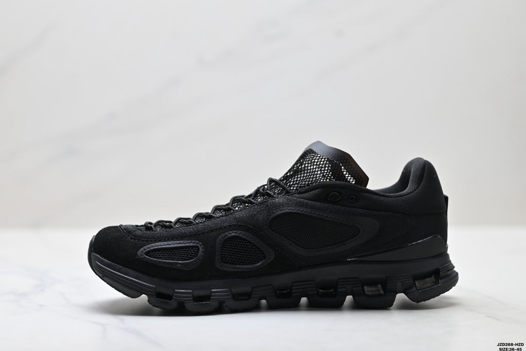 On Cloud X FKA | Triple Black | 3WF10700553