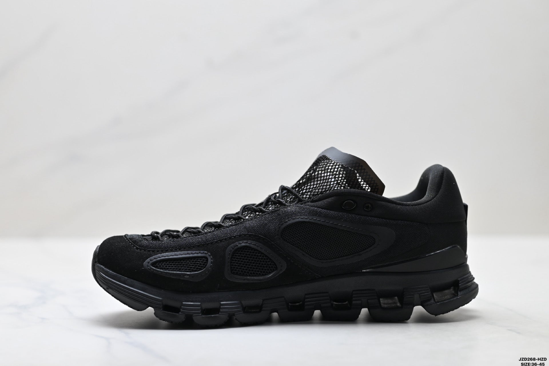 On Cloud X FKA | Triple Black | 3WF10700553