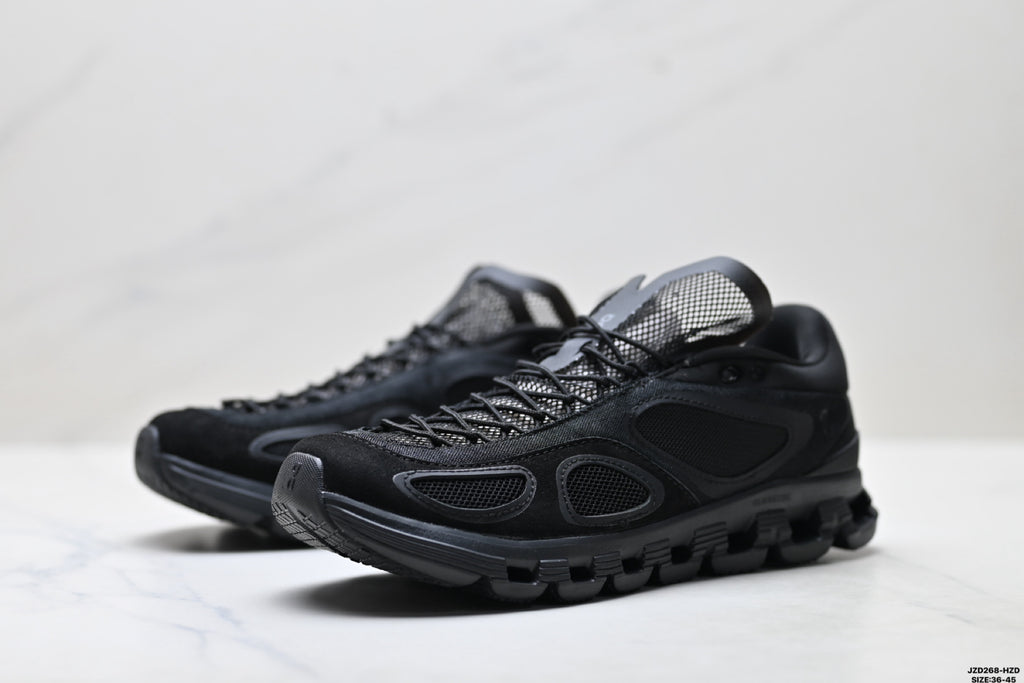 On Cloud X FKA | Triple Black | 3WF10700553