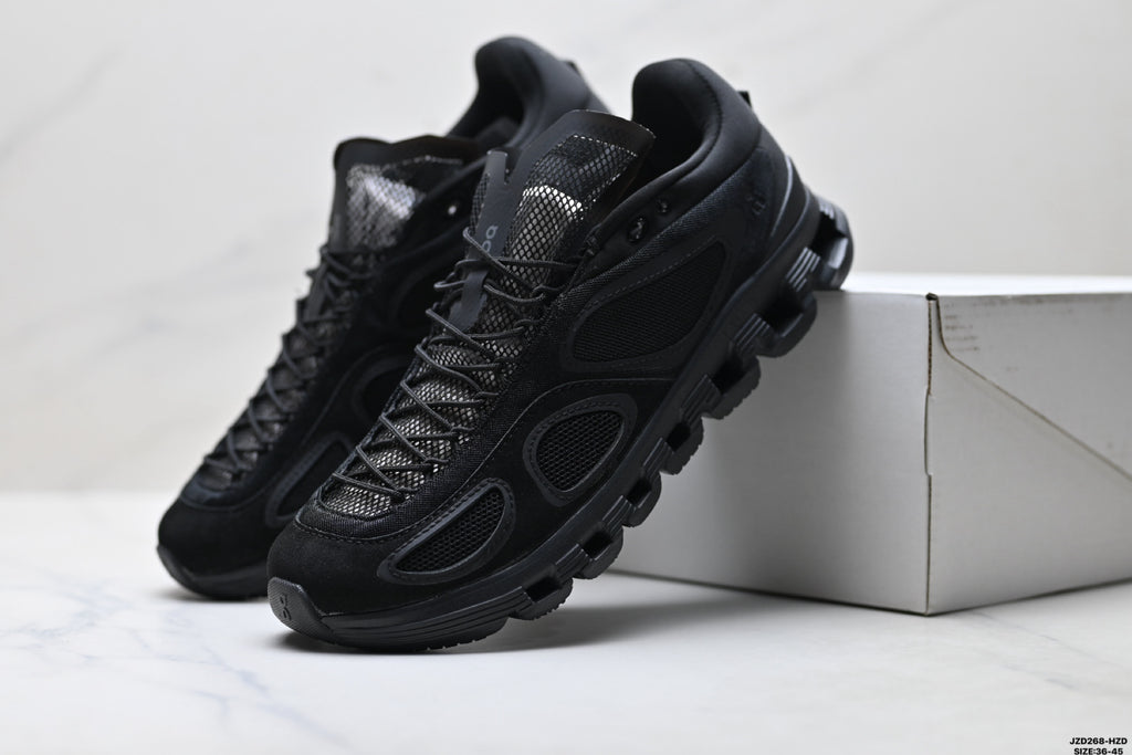 On Cloud X FKA | Triple Black | 3WF10700553