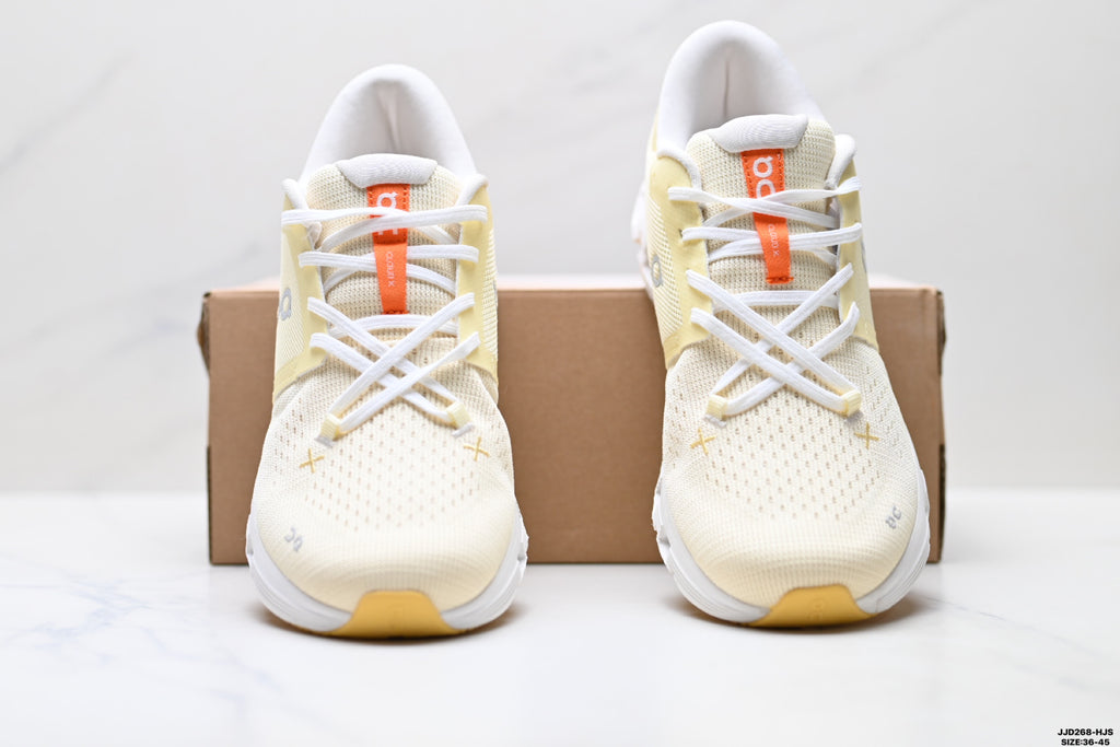 On Cloud X 4 | Ivory Coral White | 3WE30073560