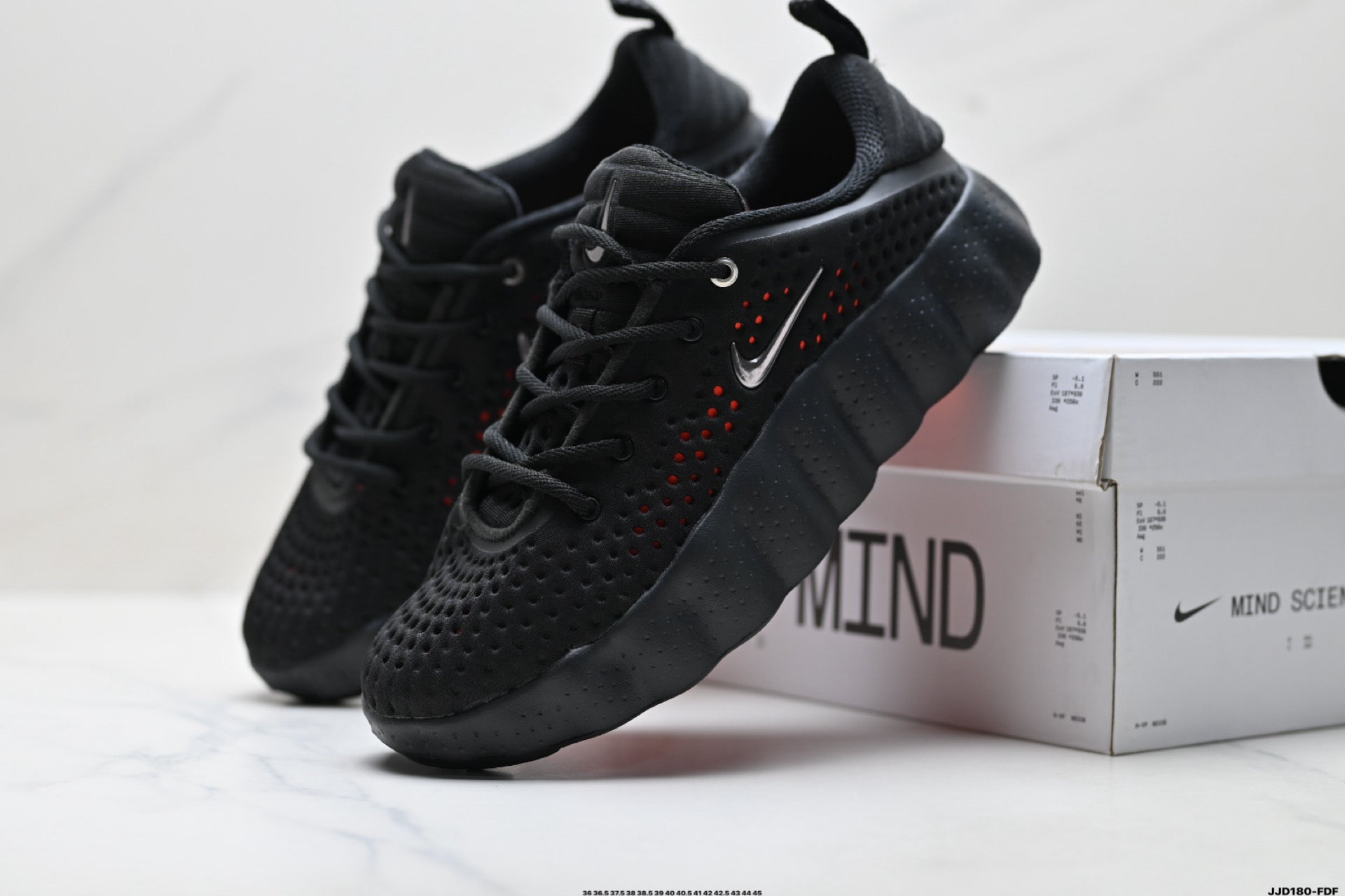 Nike Mind 002 | Black Orange | HQ4308-001
