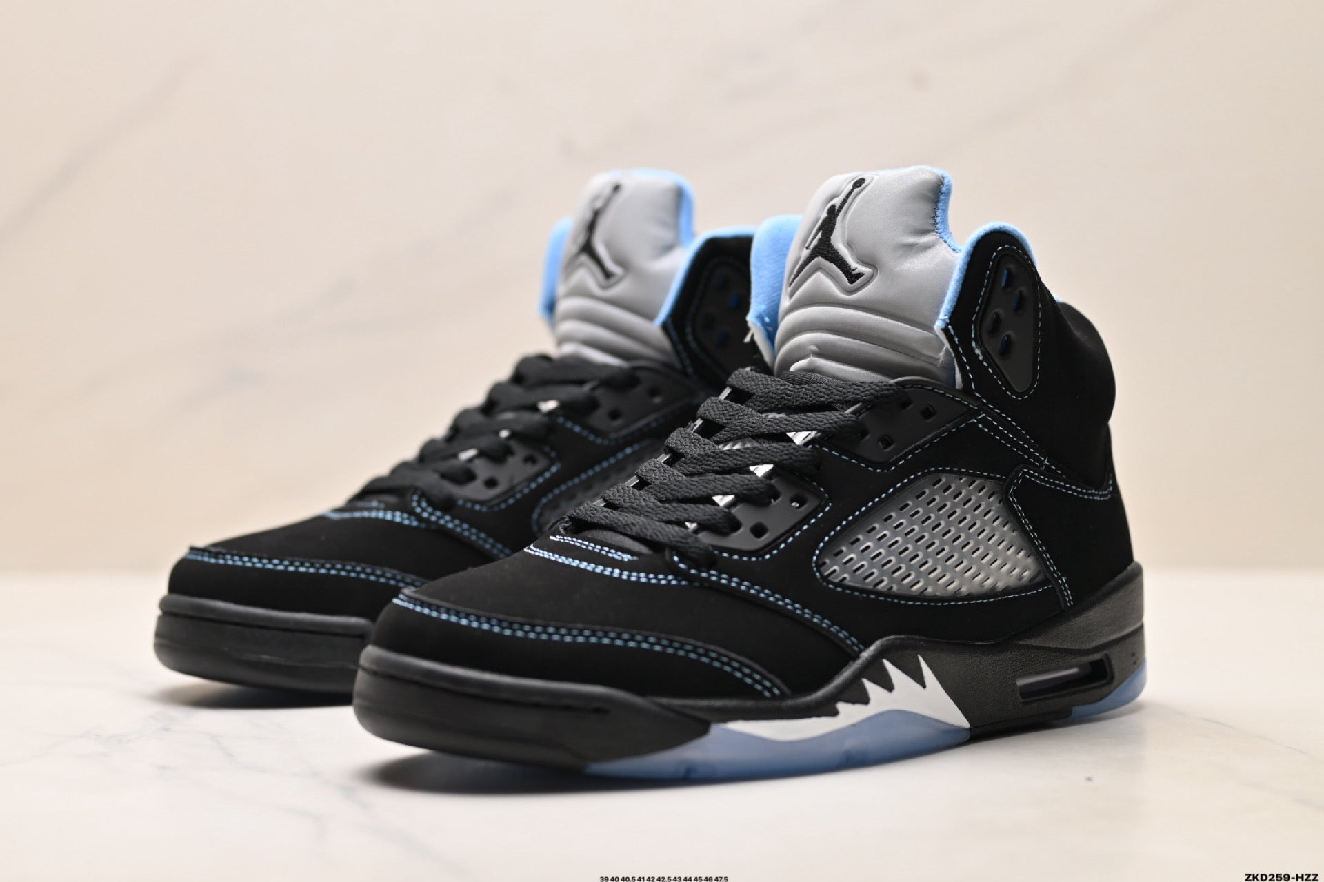 Air Jordan 5 Retro | Black University Blue | DD0587-008