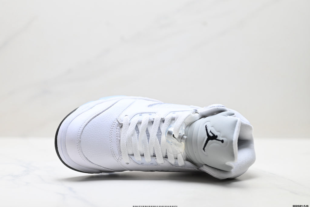 Air Jordan 5 Retro | White Metallic Silver | HQ7978-103