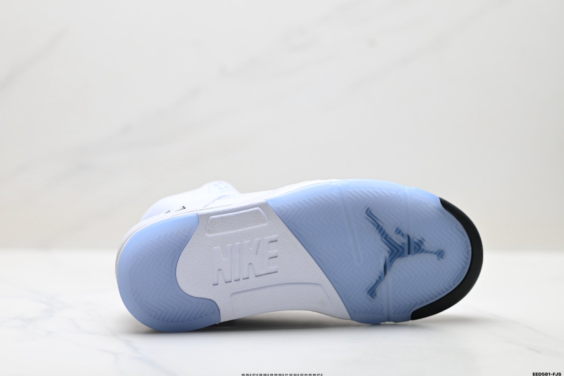 Air Jordan 5 Retro | White Metallic Silver | HQ7978-103