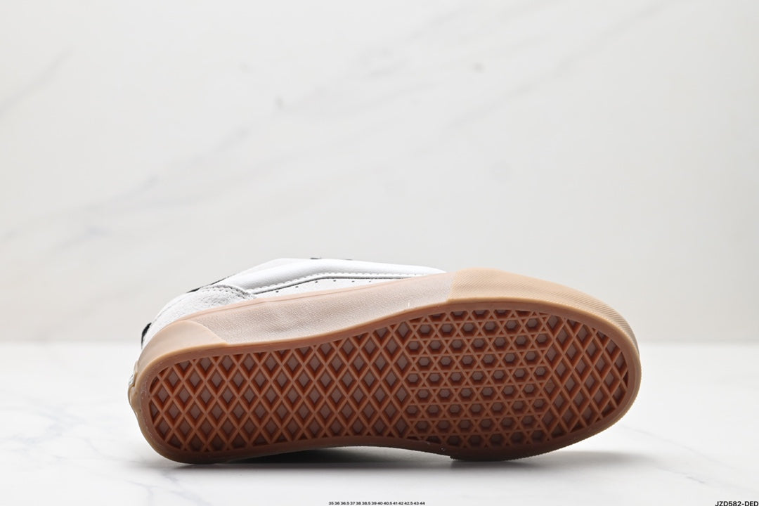 Vans Knu-Skool Dr | Marshmallow Gum | VN000CZUVE1