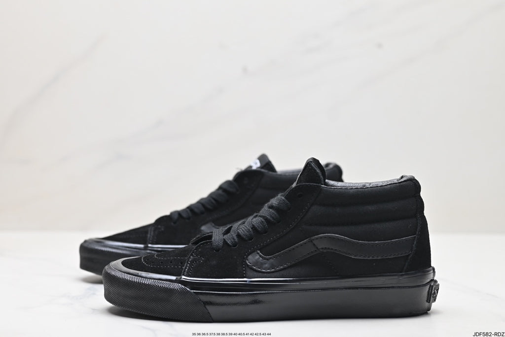 Vans LX Sk8-Mid Reissue 83 | Triple Black | VN000CQQBKA