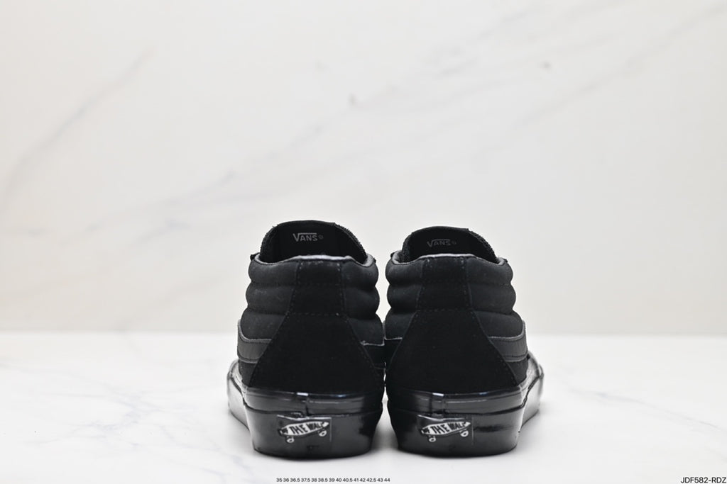 Vans LX Sk8-Mid Reissue 83 | Triple Black | VN000CQQBKA