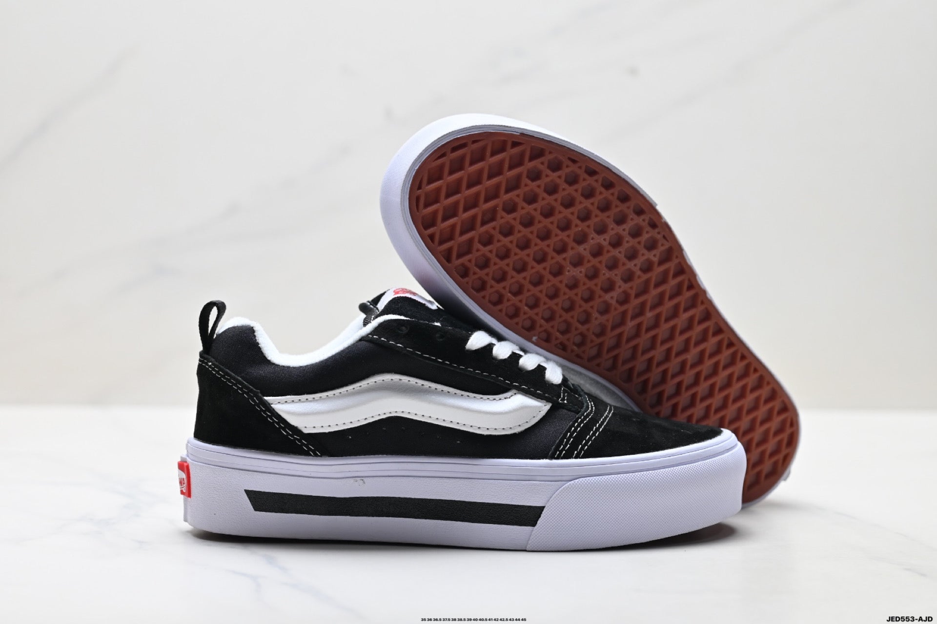 Vans Knu-Skool | Black White Canvas | VN000CP6BA2