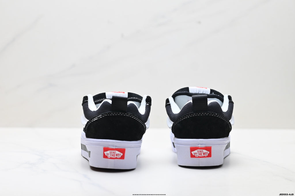 Vans Knu-Skool | Black White Canvas | VN000CP6BA2