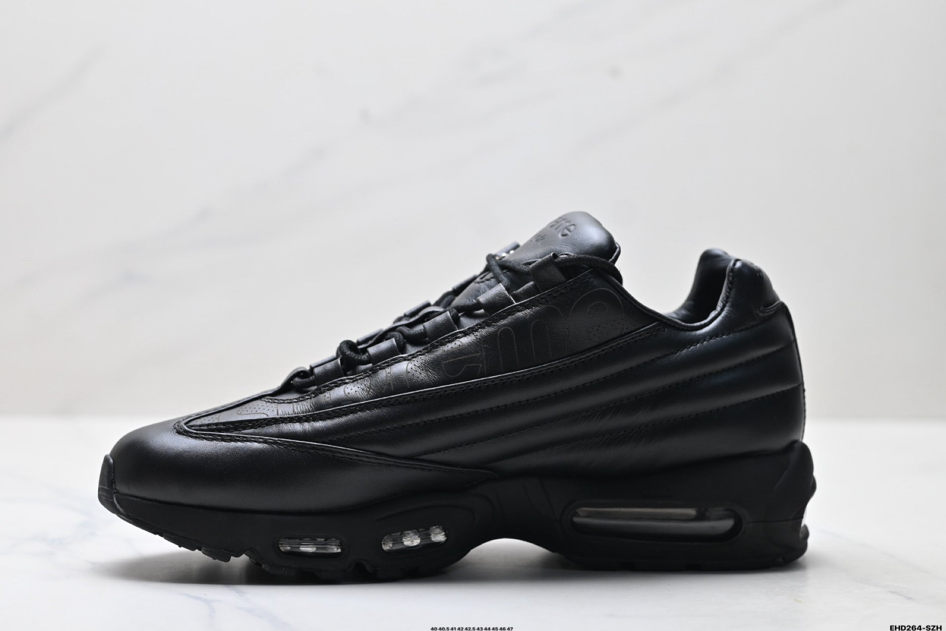 Nike Air Max 95 LUX Retro Running Sneaker CI0999-001