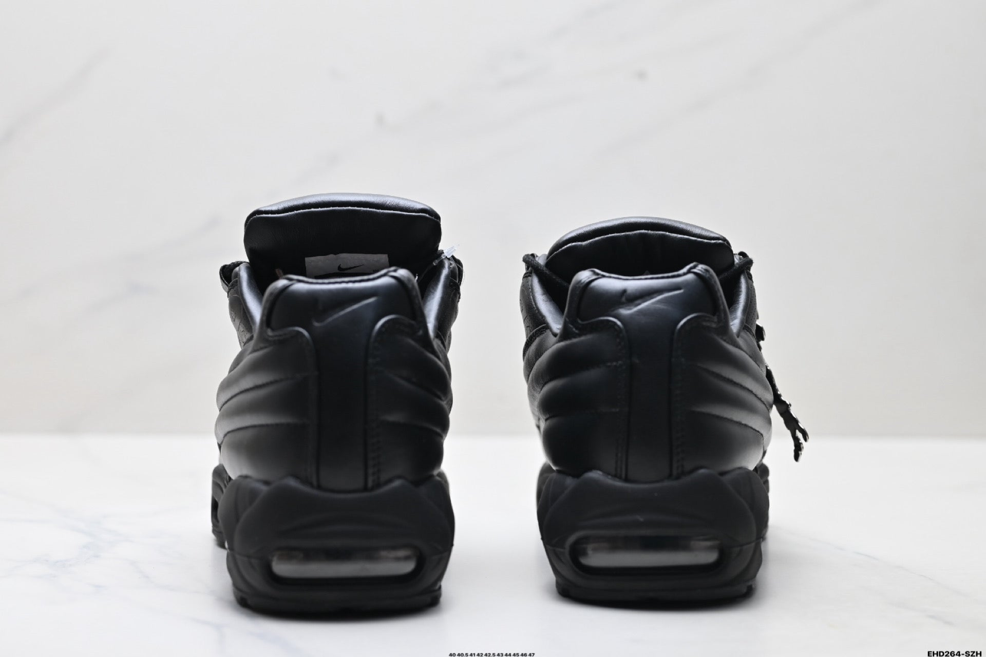 Nike Air Max 95 LUX Retro Running Sneaker CI0999-001