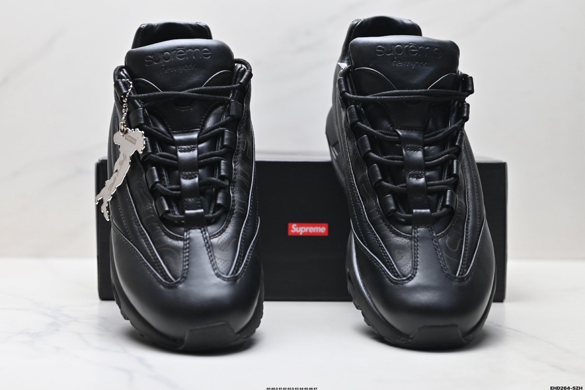 Nike Air Max 95 LUX Retro Running Sneaker CI0999-001