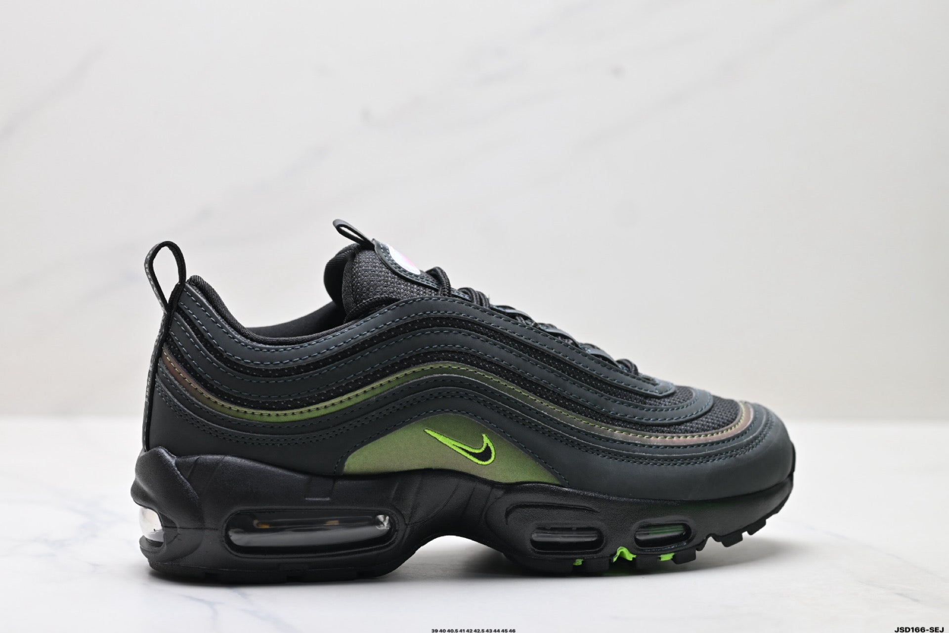 Nike Air Max 95 Thunder Retro Running Sneaker II1711-900