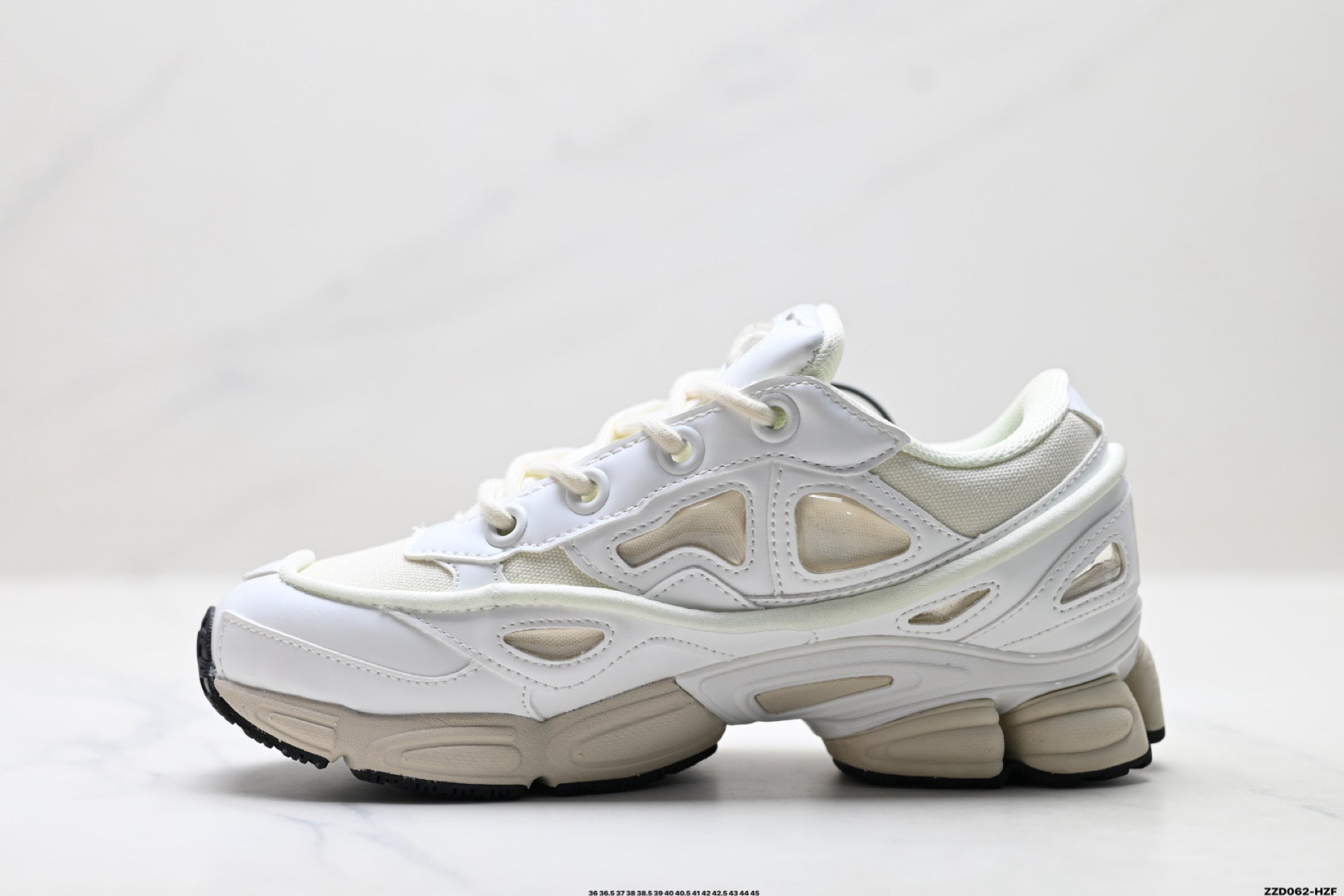 Raf Simons x Adidas Originals Ozweego Low-Top Sneaker BB6742