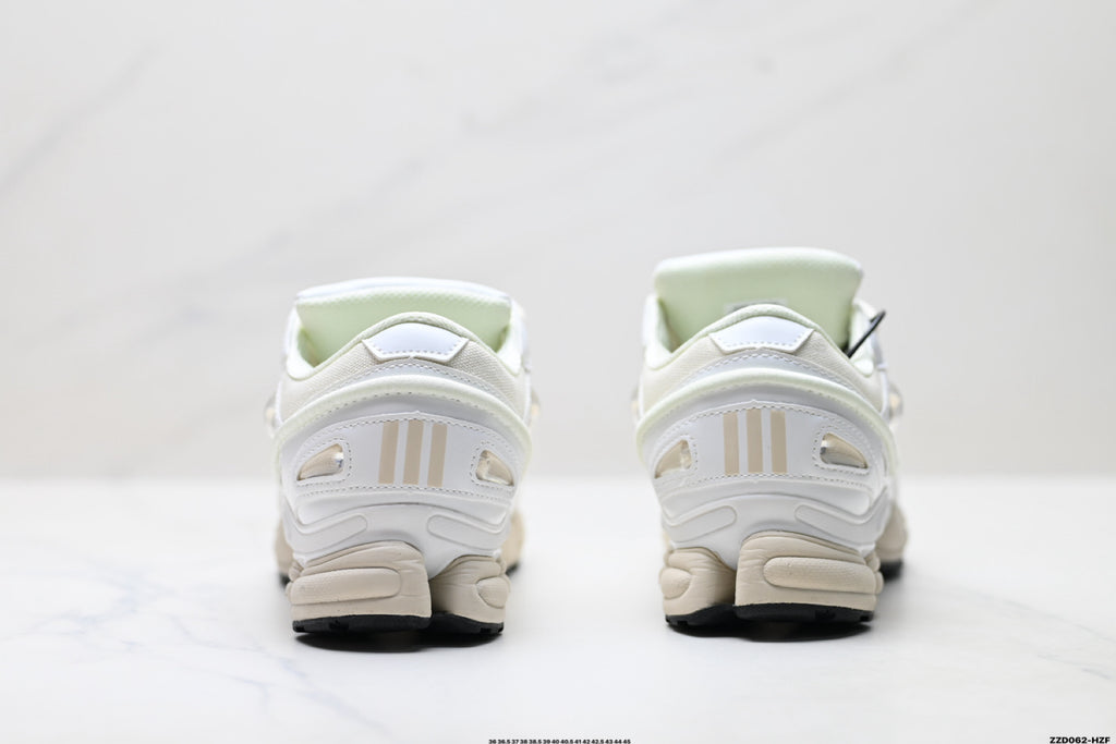 Raf Simons x Adidas Originals Ozweego Low-Top Sneaker BB6742