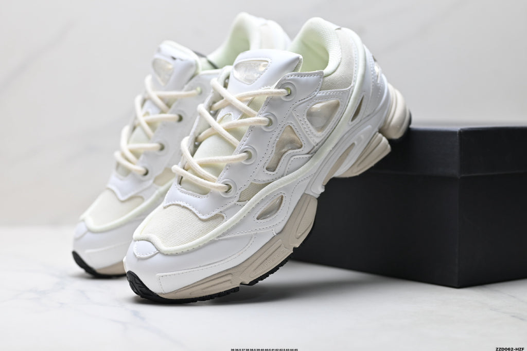 Raf Simons x Adidas Originals Ozweego Low-Top Sneaker BB6742