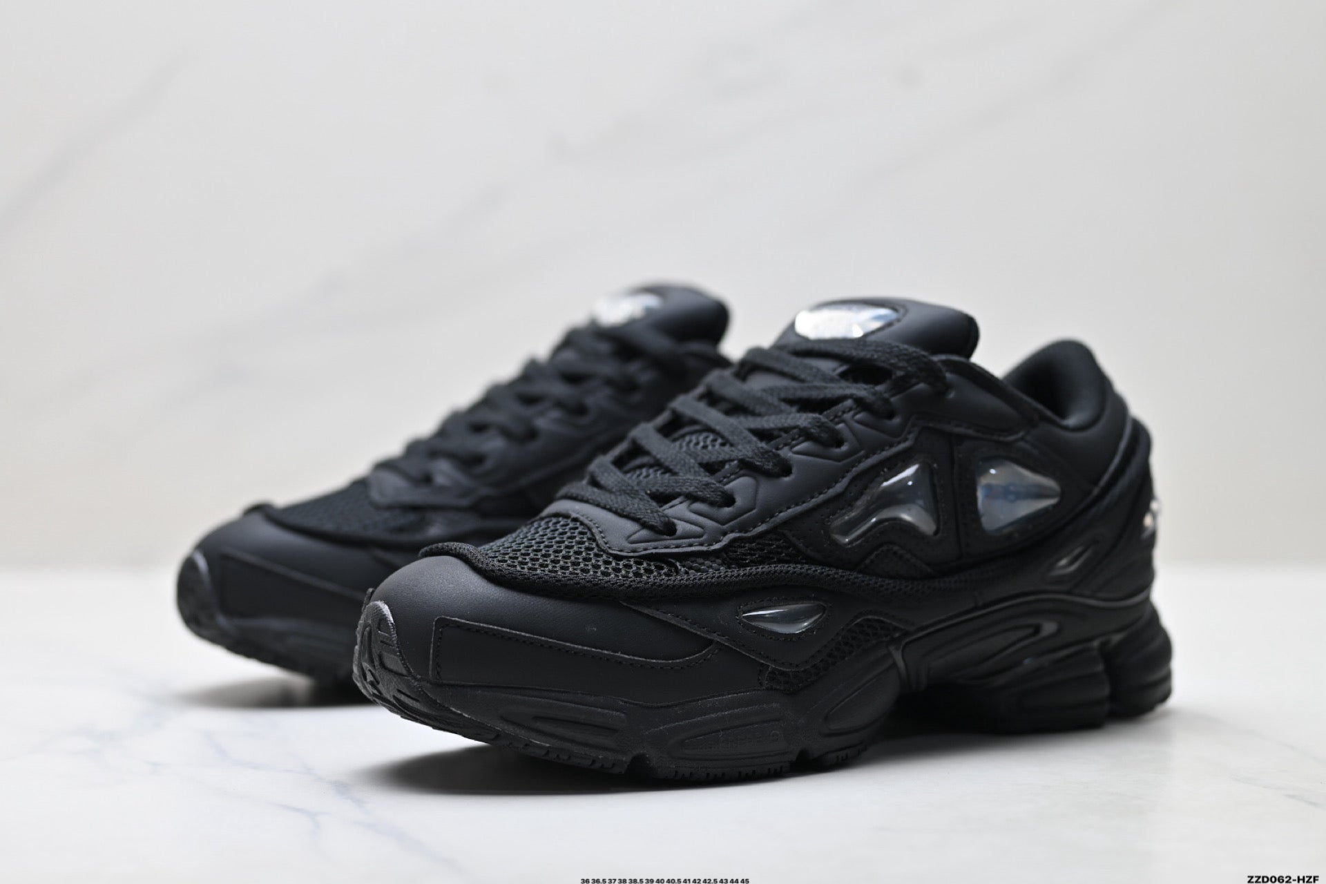 Raf Simons x Adidas Originals Ozweego Low-Top Sneaker S74587