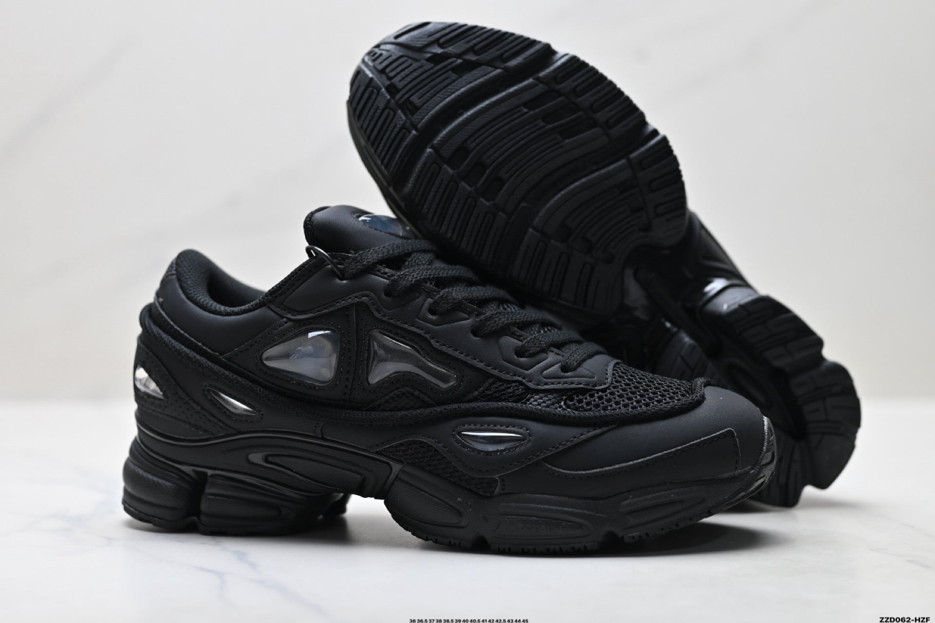 Raf Simons x Adidas Originals Ozweego Low-Top Sneaker S74587