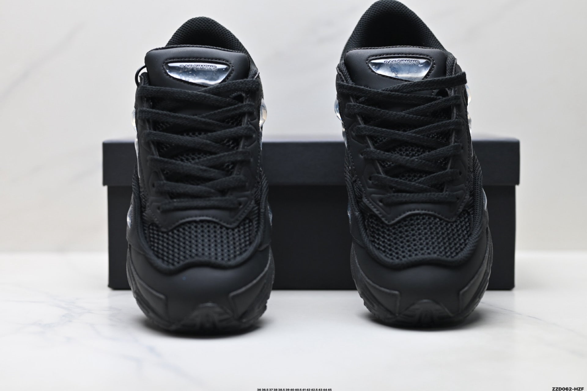 Raf Simons x Adidas Originals Ozweego Low-Top Sneaker S74587