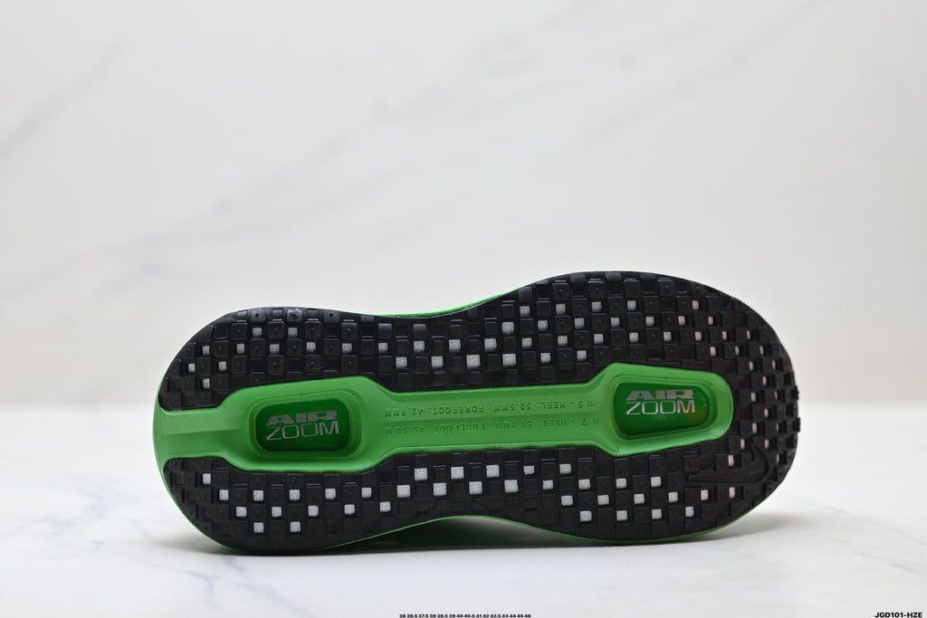 Nike Vomero Premium Low-Top Running Shoe HM5973-302