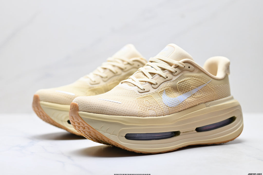 Nike Vomero Premium Low-Top Running Shoe IM8334-200