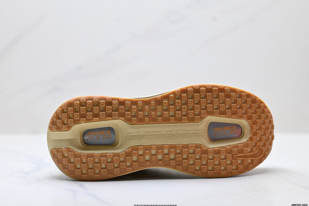 Nike Vomero Premium Low-Top Running Shoe IM8334-200