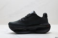 Nike Vomero Premium Low-Top Running Shoe IQ0627-001