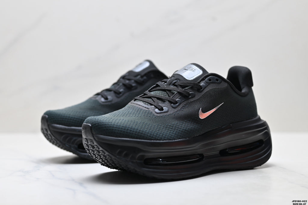 Nike Vomero Premium Low-Top Running Shoe IQ0627-001