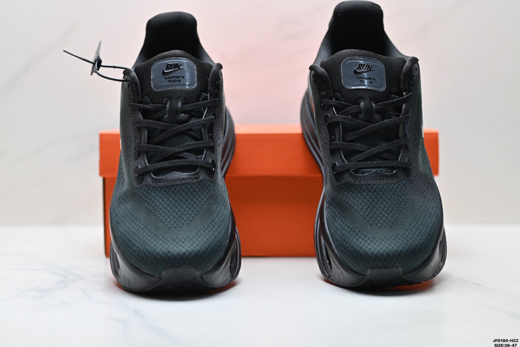 Nike Vomero Premium Low-Top Running Shoe IQ0627-001
