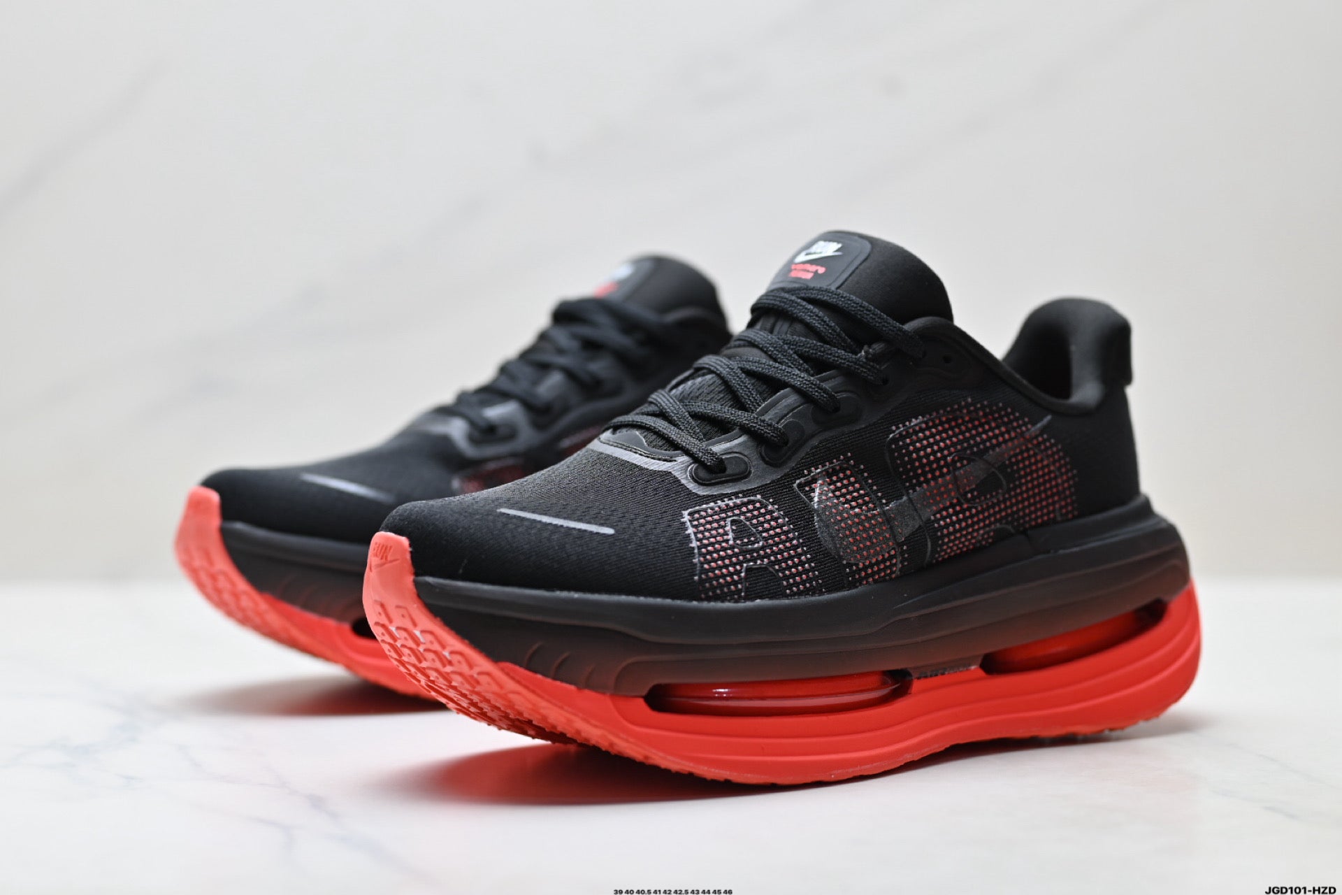 Nike Vomero Premium Low-Top Running Shoe HQ2050-002