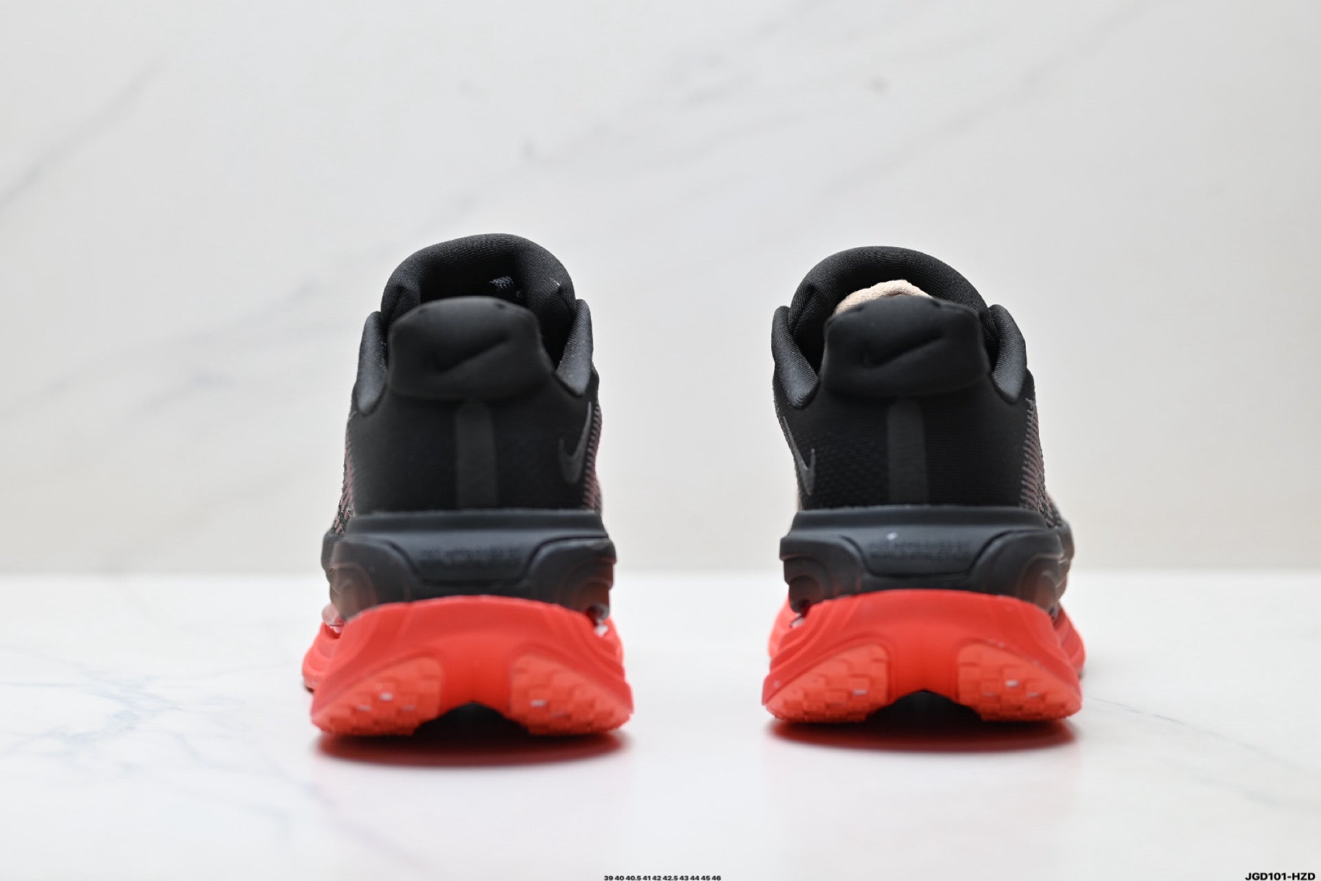 Nike Vomero Premium Low-Top Running Shoe HQ2050-002