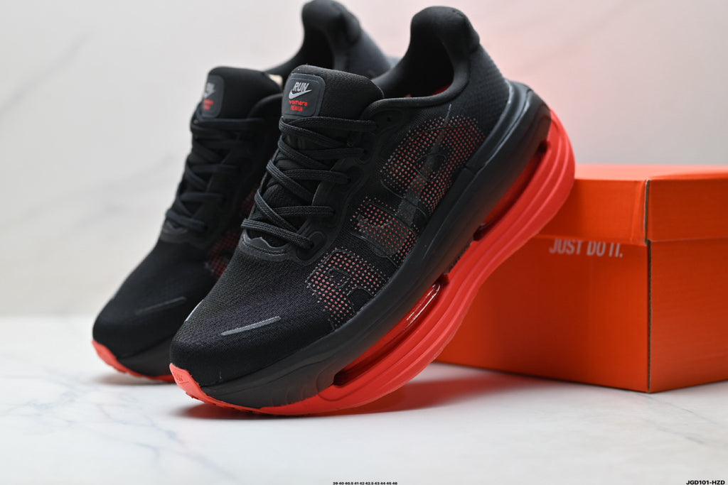 Nike Vomero Premium Low-Top Running Shoe HQ2050-002