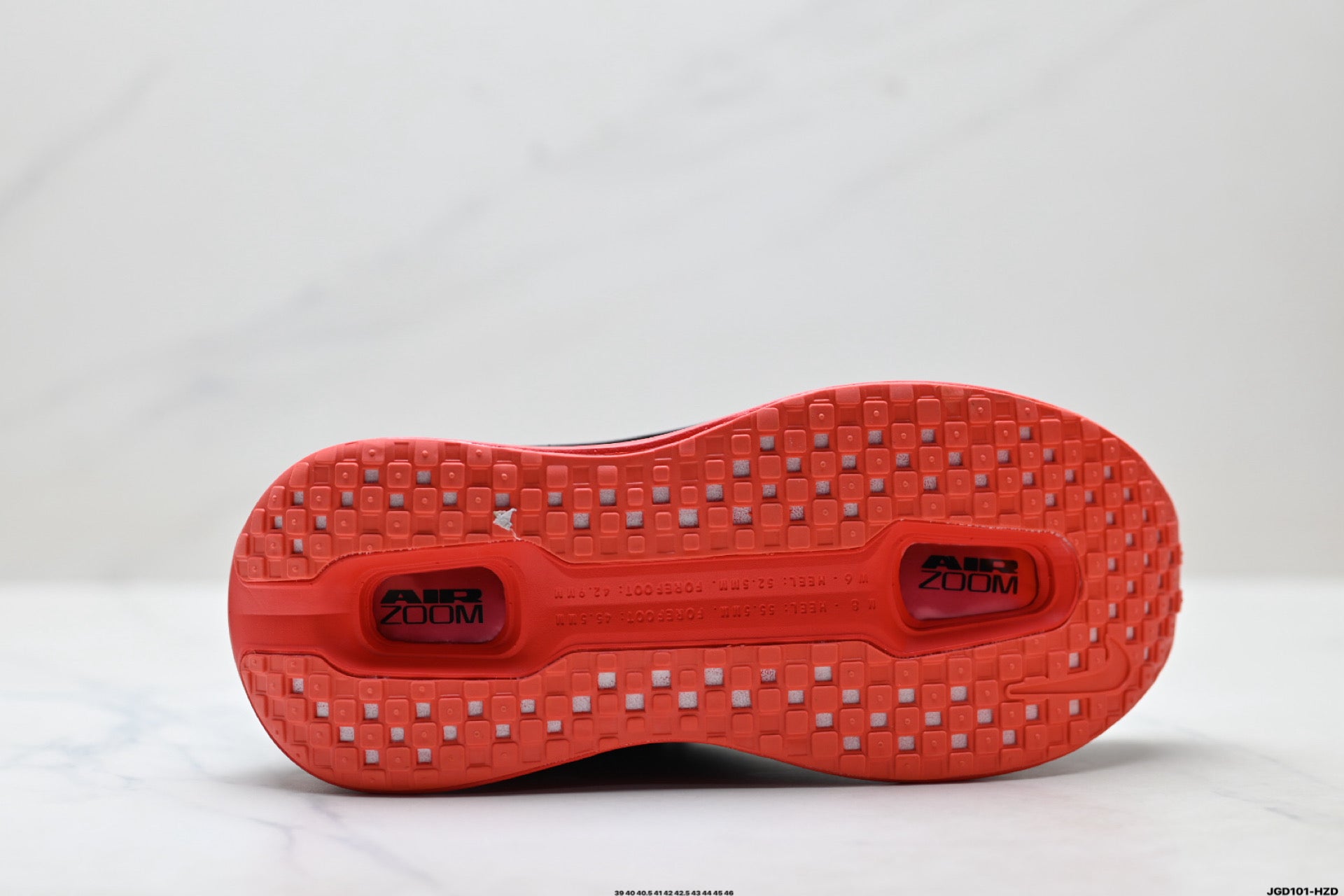 Nike Vomero Premium Low-Top Running Shoe HQ2050-002