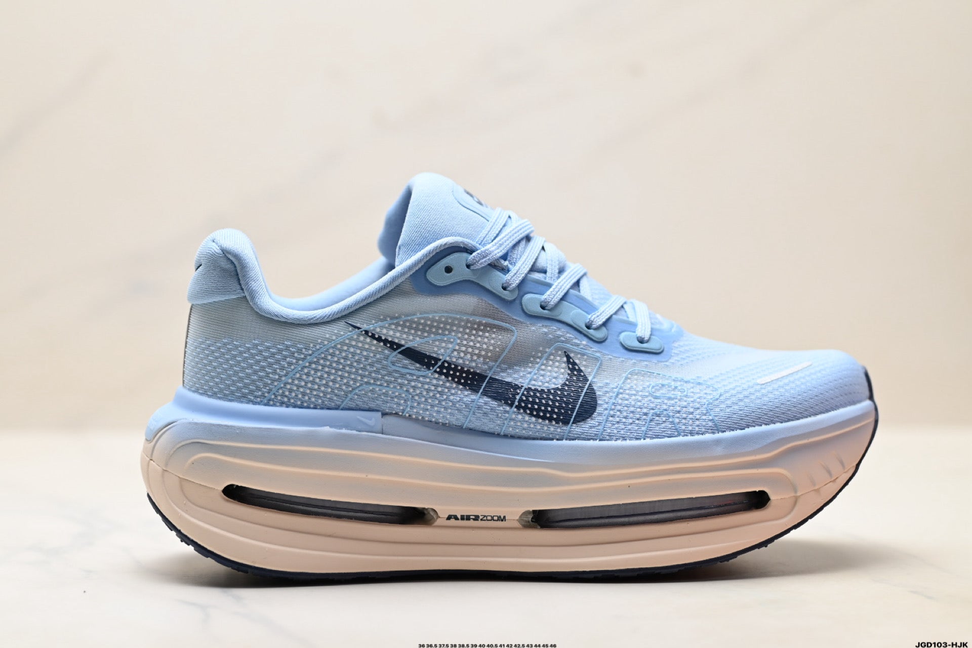 Nike Vomero Premium Men's Low-Top Running Shoe HM5973-401
