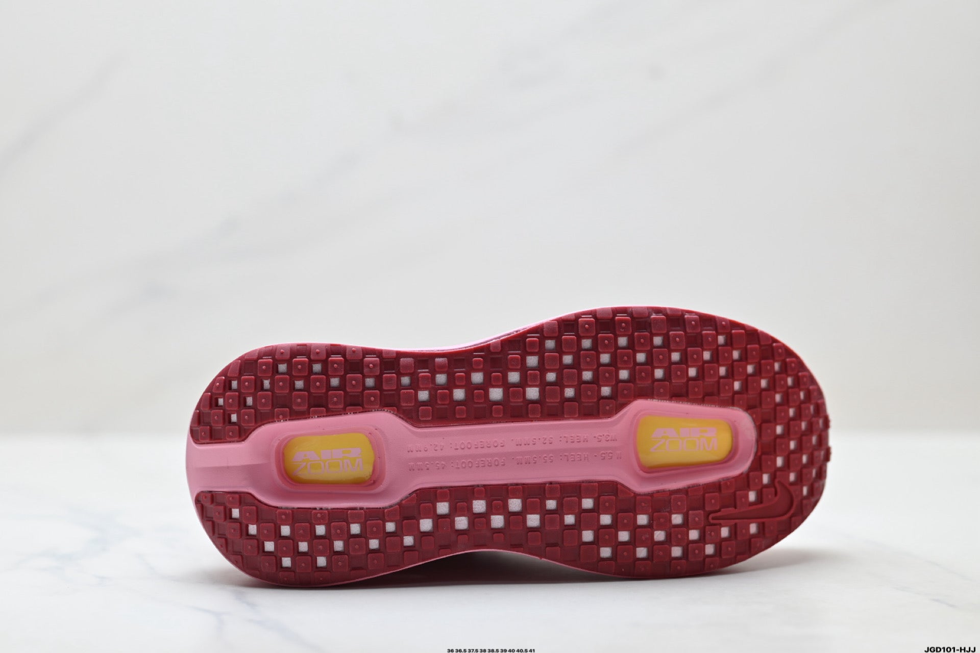 Nike Vomero Premium Men's Low-Top Running Shoe HM5973-600