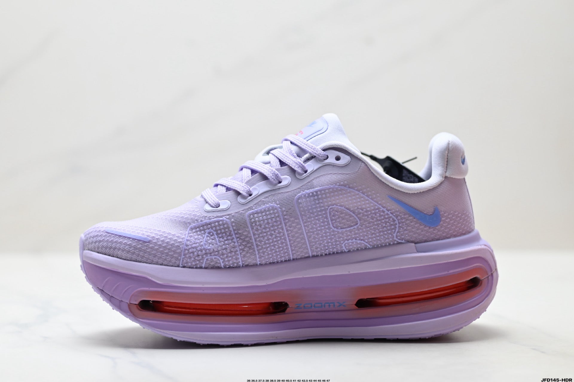 Nike Vomero Premium Low-Top Running Shoe HM5973-503