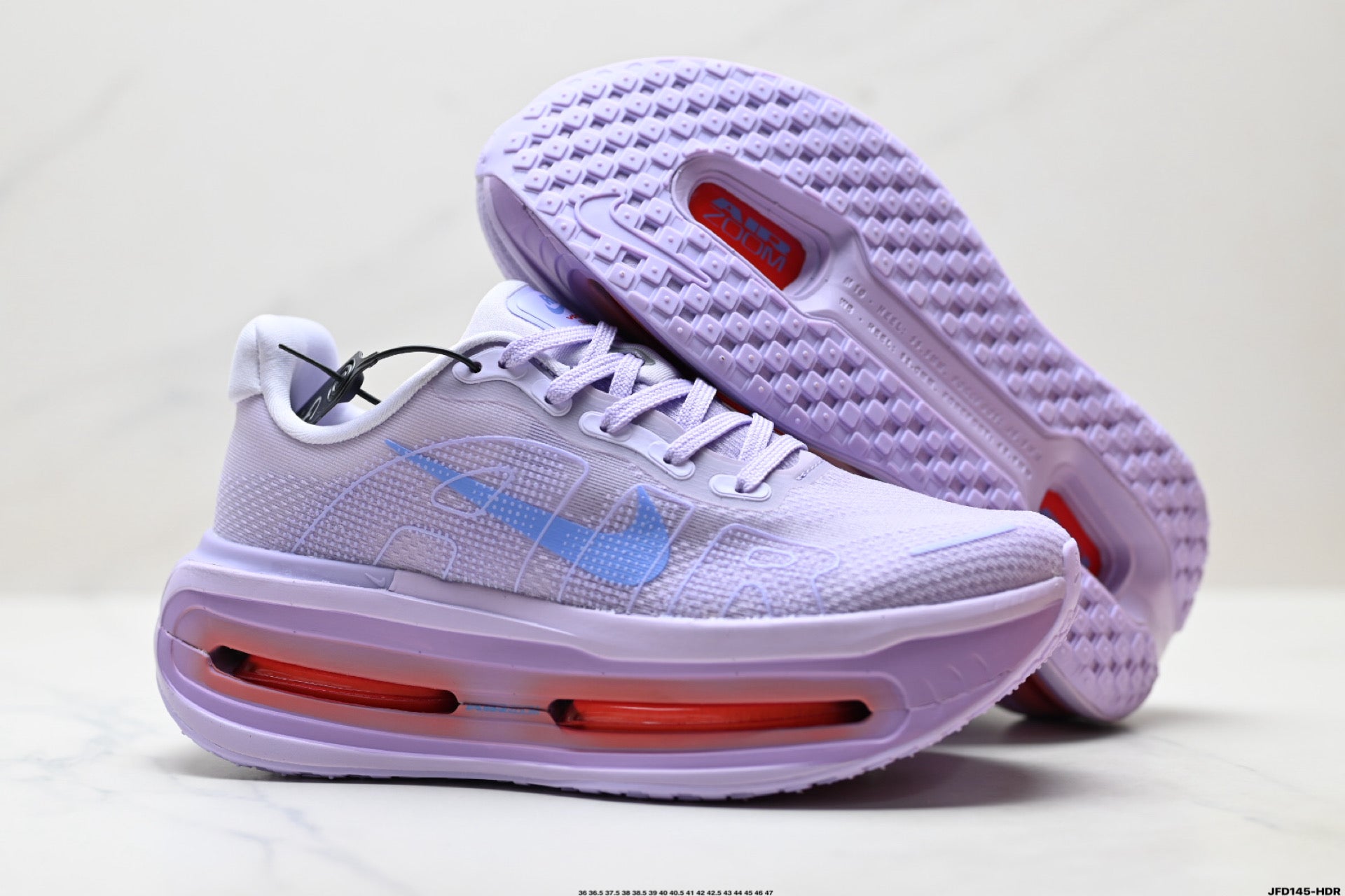 Nike Vomero Premium Low-Top Running Shoe HM5973-503